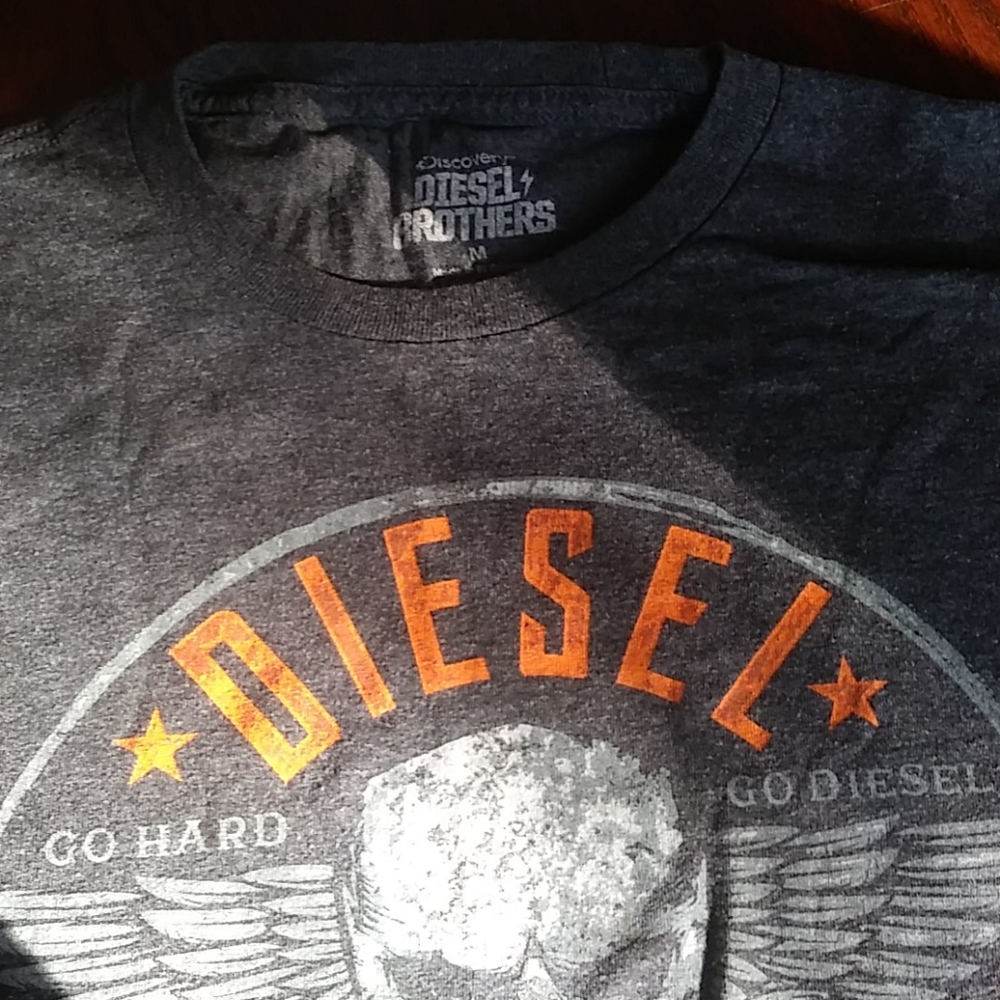 Discovery Diesel Brothers Tee